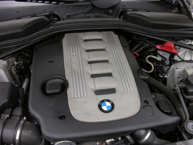  2006_BMW_535d_engine