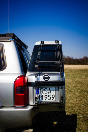 Drabinka Nissan Patrol Y61 GU