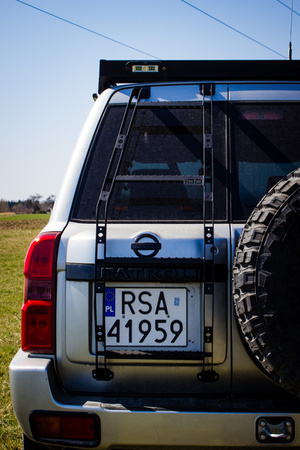 Rear door ladder Nissan Patrol Y61 GU