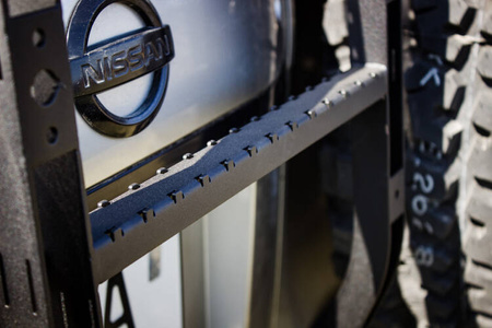 Échelle Arrière Nissan Patrol Y61 GU