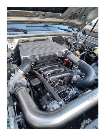 Górne mocowanie Intercoolera BMW Nissan Patrol Y61