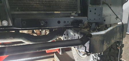 Soporte del Radiador Nissan Patrol Y61